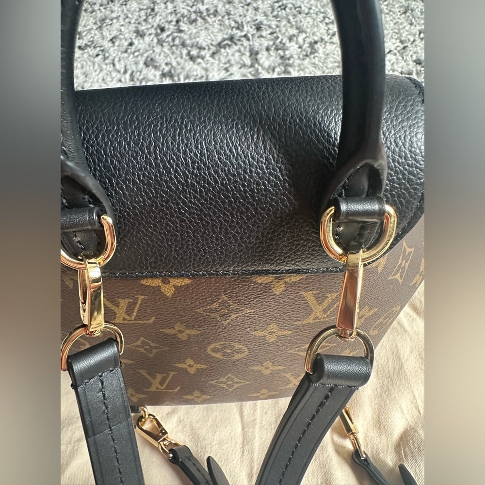 Louis Vuitton Monogram Montsouris - Picture 11 of 17